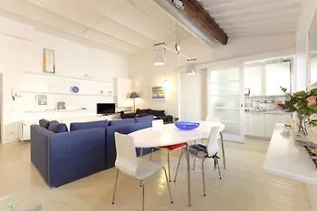 Firenze Apartments 2*, Флоренция Италия