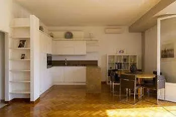 Firenze Apartments 2*, Флоренция